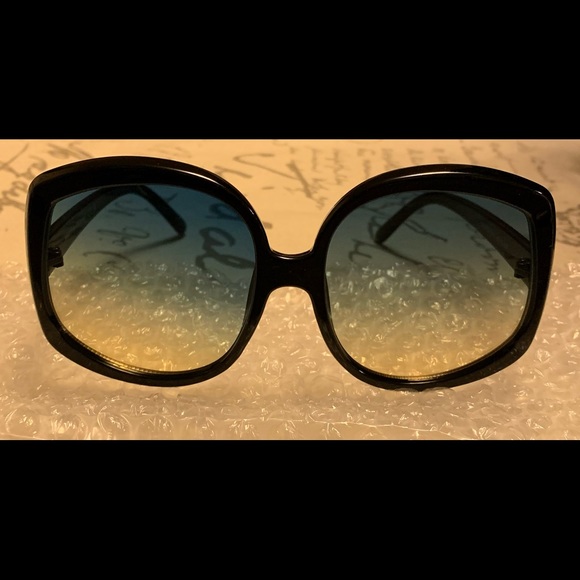 Martha Stewart oversized Black tinted shades. - Picture 1 of 9